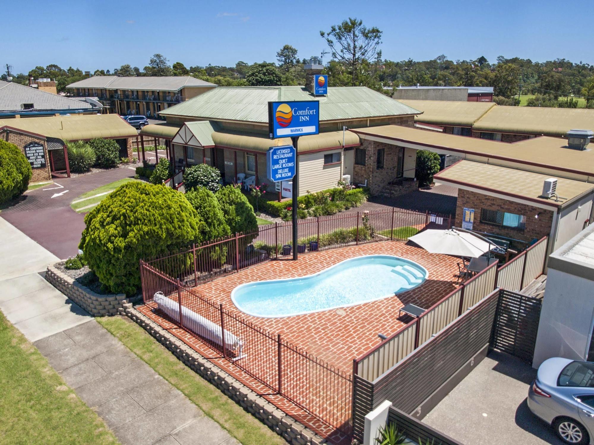 Comfort Inn Warwick Exterior foto